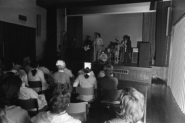Pop group, Bay City Rollers, serenade patients. 1972