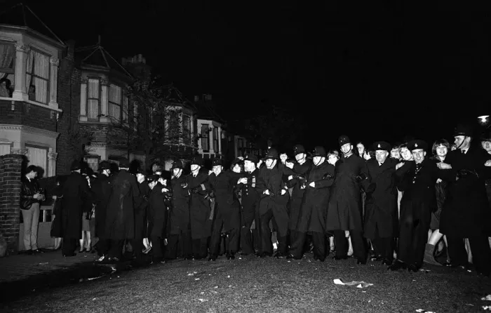 Framed Print : Pop Group The Beatles 9th November 1963 Police hold back the screaming Beatles fans Framed Print : Pop Group The Beatles 9th November 1963 Police hold back the screaming Beatles fans