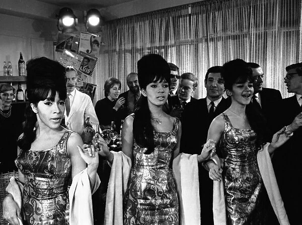 Pop Group The Ronettes performing in London. Ronnie Bennett (l