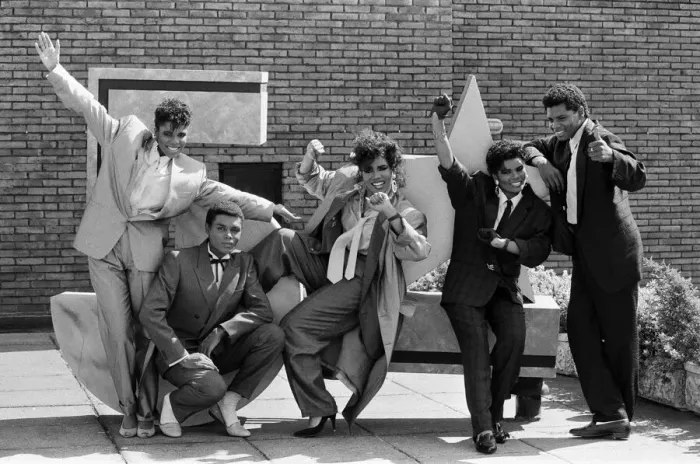 Framed Print : Pop group Five Star. Left to right, Lorraine, Stedman, Denise, Doris and Delroy. London Framed Print : Pop group Five Star. Left to right, Lorraine, Stedman, Denise, Doris and Delroy. London