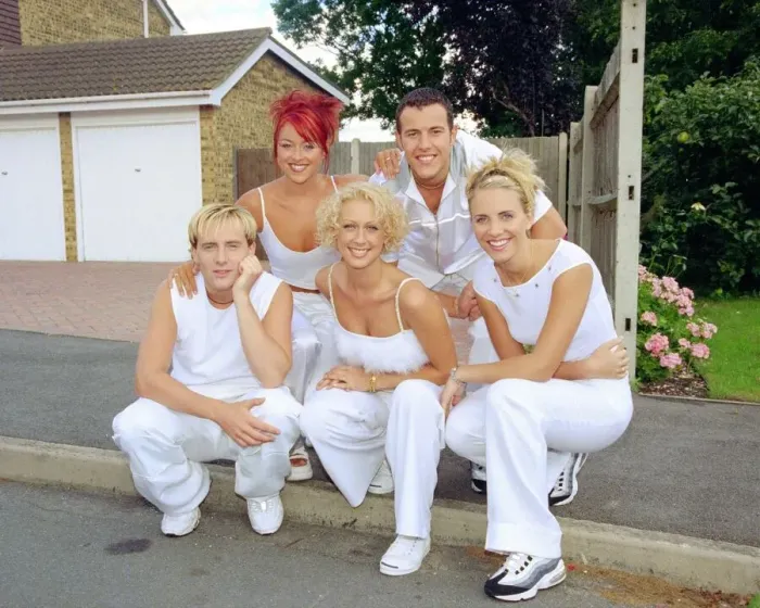 Framed Print : Pop Group Steps Claire Richards Lee Latchford Evans Lisa Scott Lee Framed Print : Pop Group Steps Claire Richards Lee Latchford Evans Lisa Scott Lee