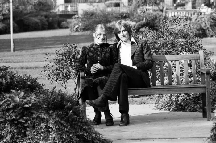 Framed Print : Pop singer and actress Marianne Faithfull who has recently left bexley Hospital Framed Print : Pop singer and actress Marianne Faithfull who has recently left bexley Hospital