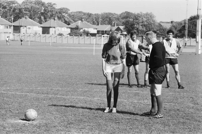 Framed Print : Pop singer Cilla Black paid a visit to the training ground of Liverpool Football Club