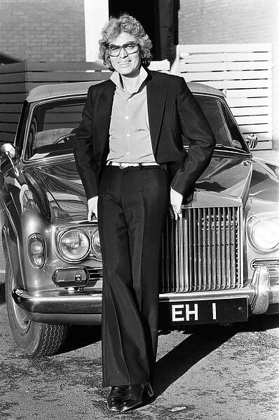 Pop singer Englebert Humperdinck. 27th November 1980