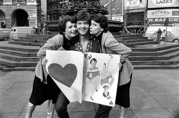 Pop Singer. Bill Lindsay. Valentines Day. February 1975 75-00859-001