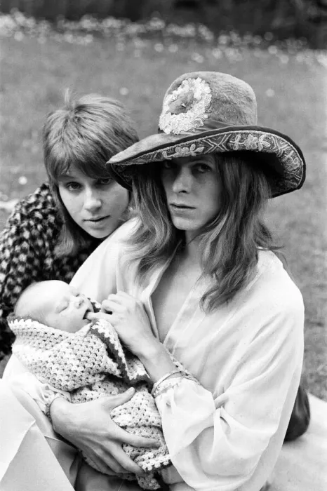 Framed Print : Pop star David Bowie with wife Angie and three week old son Zowie
