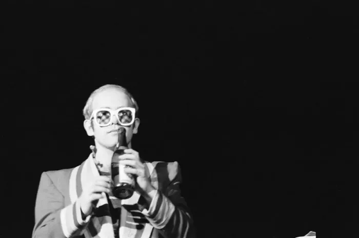 Framed Print : Pop star Elton John on stage at Earls Court, London. This is his first London concert