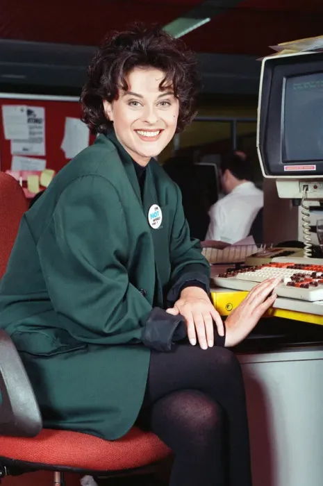 Framed Print : Pop star Lisa Stansfield launches the new charity project Trading Places at the Daily Framed Print : Pop star Lisa Stansfield launches the new charity project Trading Places at the Daily