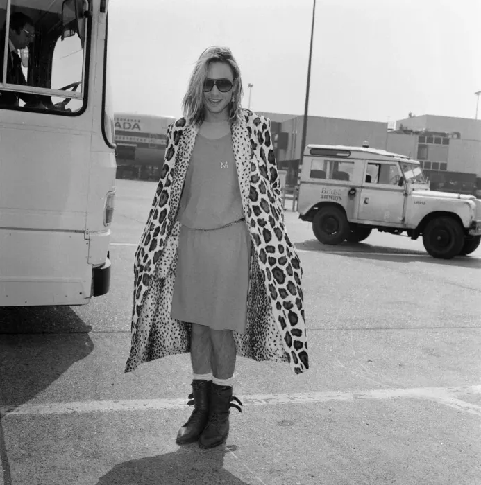 Framed Print : Pop star Marilyn at Heathrow Airport. 14th april 1984 Framed Print : Pop star Marilyn at Heathrow Airport. 14th april 1984