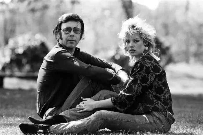Framed Print : Former pop star Marty Wilde and his daughter Kim, who has a record in the charts Framed Print : Former pop star Marty Wilde and his daughter Kim, who has a record in the charts