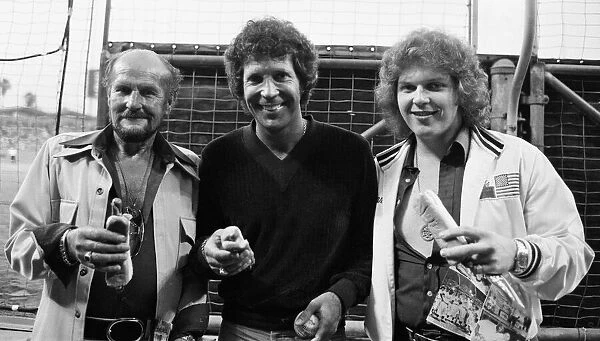 Pop star Tom Jones with his father (left) and his son Mark (right)