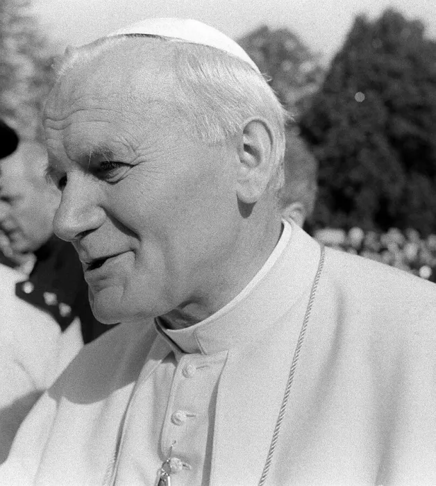 Framed Print : Pope John Paul II during his visit to Britain in 1982 Framed Print : Pope John Paul II during his visit to Britain in 1982