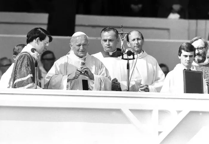 Framed Print : Pope John Paul II Visit Britain 1982 The Pope conducts an Open Air Mass at Wembley Framed Print : Pope John Paul II Visit Britain 1982 The Pope conducts an Open Air Mass at Wembley