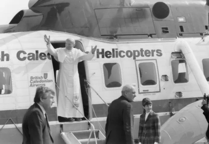 Framed Print : Pope John Paul IIs visit to Coventry Airport for a mid-morning mass. 30th May 1982 Framed Print : Pope John Paul IIs visit to Coventry Airport for a mid-morning mass. 30th May 1982