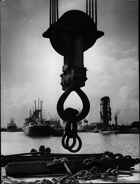 Portrait of Power - Massive pulley block of one of Alexandra Dock