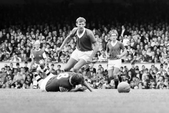 Framed Print : Pre season friendly match at Highbury. Arsenal 3 v Glasgow Rangers 0 Framed Print : Pre season friendly match at Highbury. Arsenal 3 v Glasgow Rangers 0
