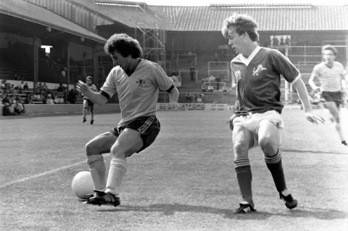 Framed Print : Pre-season friendly-Millwall v. Chelsea. August 1980 LF04-01-066 Framed Print : Pre-season friendly-Millwall v. Chelsea. August 1980 LF04-01-066
