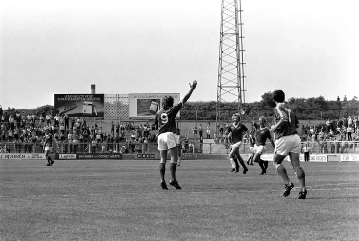 Framed Print : Pre-season friendly-Millwall v. Chelsea. August 1980 LF04-01-055