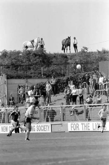 Framed Print : Pre-season friendly-Millwall v. Chelsea. August 1980 LF04-01-042