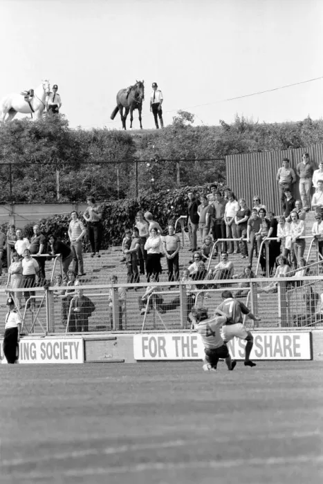 Framed Print : Pre-season friendly-Millwall v. Chelsea. August 1980 LF04-01-041