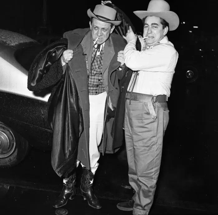 Framed Print : Premiere of Cowboy at Odeon Leicester Square. Tony Hancock