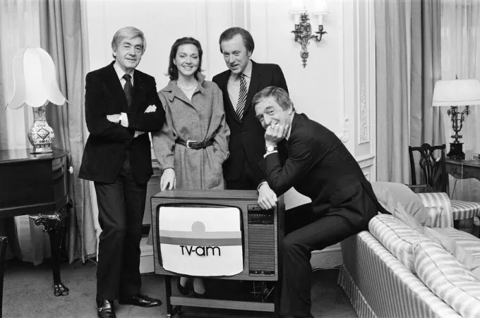 Framed Print : The presenters of new breakfast television show TV-am'- Robert Kee, Anna Ford Framed Print : The presenters of new breakfast television show TV-am'- Robert Kee, Anna Ford