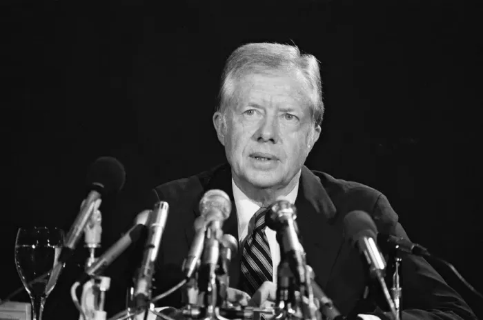 Framed Print : Former President Jimmy Carter press conference at The Churchill Hotel. 25th October 1982 Framed Print : Former President Jimmy Carter press conference at The Churchill Hotel. 25th October 1982