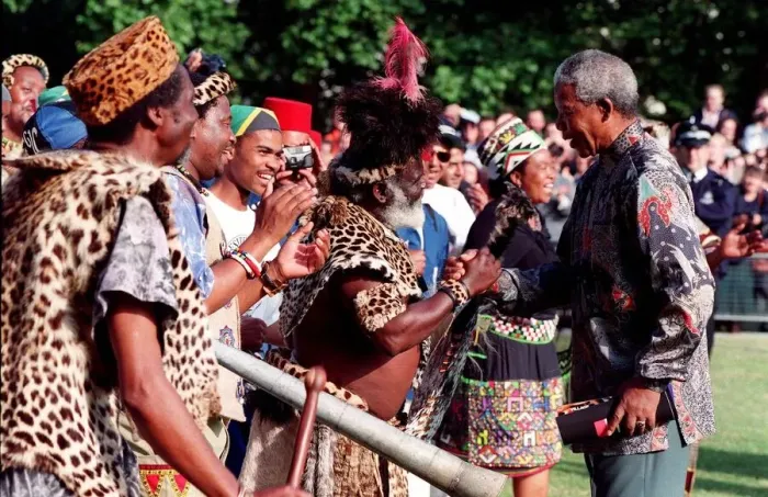 Framed Print : President Nelson Mandela seen here being greeted in St James Park on the second of his Framed Print : President Nelson Mandela seen here being greeted in St James Park on the second of his