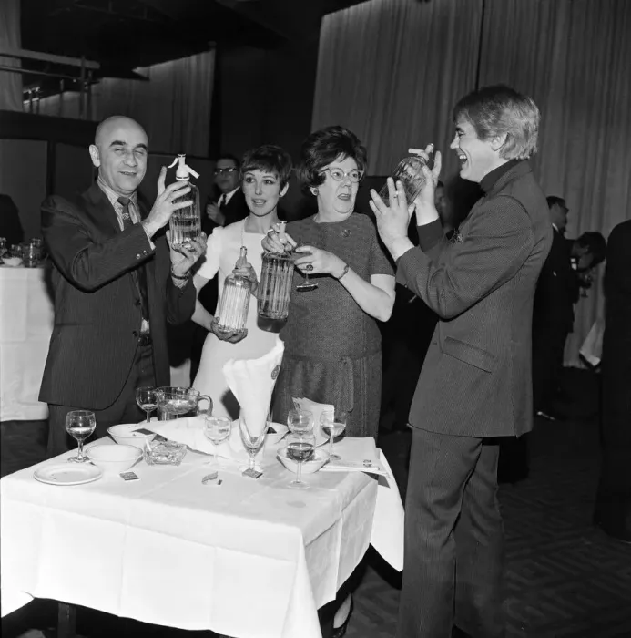 Framed Print : Press Reception held at the Royal Lancaster Hotel for Warren Mitchell, Una Stubbs Framed Print : Press Reception held at the Royal Lancaster Hotel for Warren Mitchell, Una Stubbs