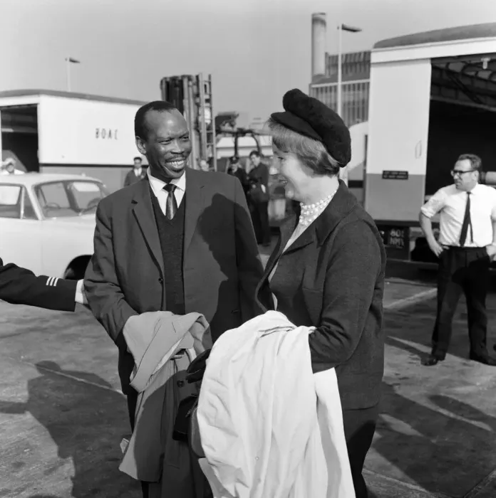 Framed Print : Prime Minister of Bechuanaland, Seretse Khama, and his wife Ruth Williams Khama arriving