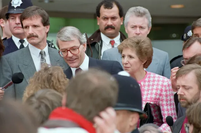 Framed Print : Prime Minister John Major and his wife Norma at the Ideal Home Exhibition, Earls Court