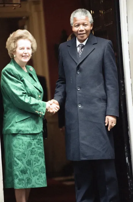 Framed Print : Prime Minister Margaret Thatcher at 10 Downing Street with President of South Africa Framed Print : Prime Minister Margaret Thatcher at 10 Downing Street with President of South Africa