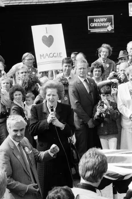 Framed Print : Prime Minister Margaret Thatcher campaigning in Ealing with Harry Greenway. 30th May 1987
