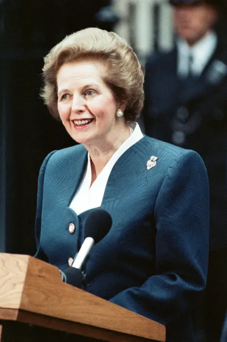 Framed Print : Prime Minister Margaret Thatcher holds a press conference outside 10 Downing Street