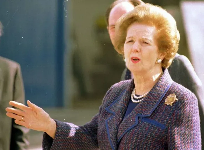 Framed Print : FORMER PRIME MINISTER MARGARET THATCHER IN STRILING SCOTLAND DURING RUN UP TO GENERAL Framed Print : FORMER PRIME MINISTER MARGARET THATCHER IN STRILING SCOTLAND DURING RUN UP TO GENERAL
