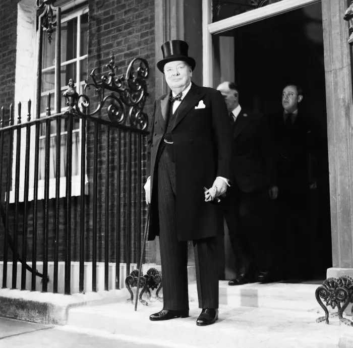 Framed Print : Prime Minister Winston Churchill leaves Number 10 Downing Street for Buckingham Palace as