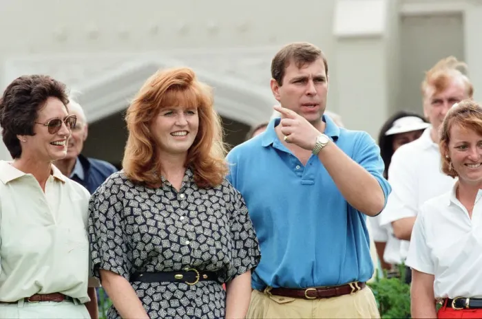 Framed Print : Prince Andrew, Duke of York and Sarah, Duchess of York at a charity golf match in aid of Framed Print : Prince Andrew, Duke of York and Sarah, Duchess of York at a charity golf match in aid of