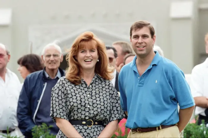 Framed Print : Prince Andrew, Duke of York and Sarah, Duchess of York at a charity golf match in aid of Framed Print : Prince Andrew, Duke of York and Sarah, Duchess of York at a charity golf match in aid of