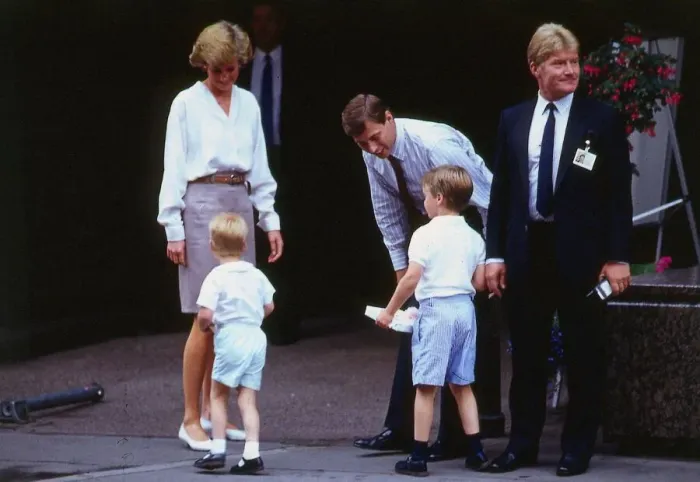 Framed Print : Prince Andrew meeting Princess Diana, Prince William and Prince Harry before they all Framed Print : Prince Andrew meeting Princess Diana, Prince William and Prince Harry before they all