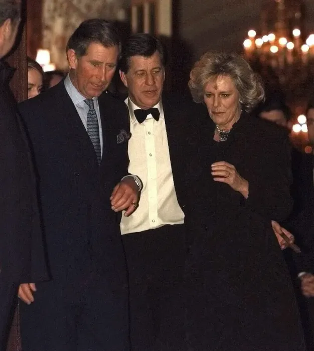 Framed Print : Prince Charles and Camila Parker Bowles January 1999 leave the Ritz Hotel in Framed Print : Prince Charles and Camila Parker Bowles January 1999 leave the Ritz Hotel in