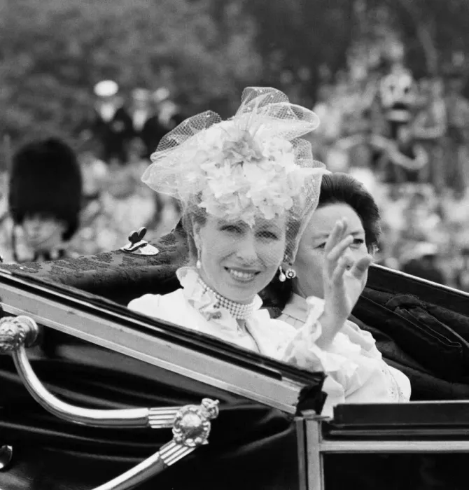 Framed Print : Prince Charles and Diana Spencer wedding, 29th July 1981 Framed Print : Prince Charles and Diana Spencer wedding, 29th July 1981