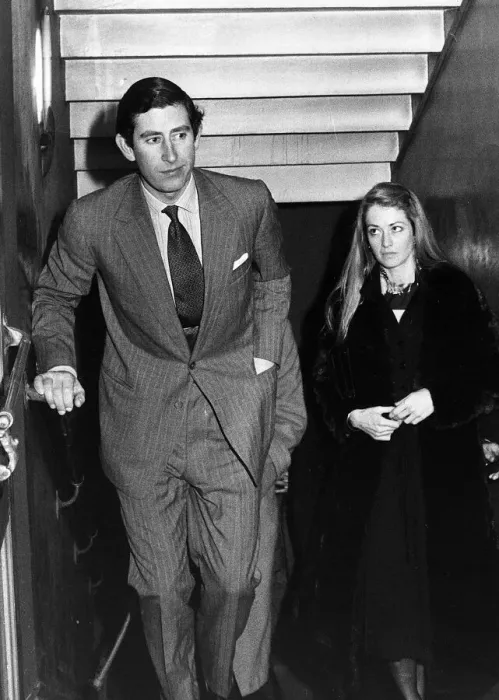 Framed Print : Prince Charles with friend Penelope Eastwood leaving a West End Theatre, March 1977 Framed Print : Prince Charles with friend Penelope Eastwood leaving a West End Theatre, March 1977