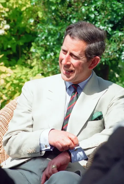 Framed Print : Prince Charles, is interviewed by members of the welsh press Framed Print : Prince Charles, is interviewed by members of the welsh press