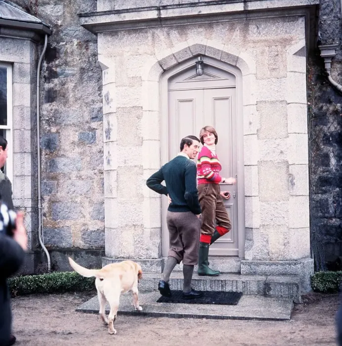 Framed Print : Prince Charles and Lady Diana Spencer at Balmoral 6th May 1981 Framed Print : Prince Charles and Lady Diana Spencer at Balmoral 6th May 1981