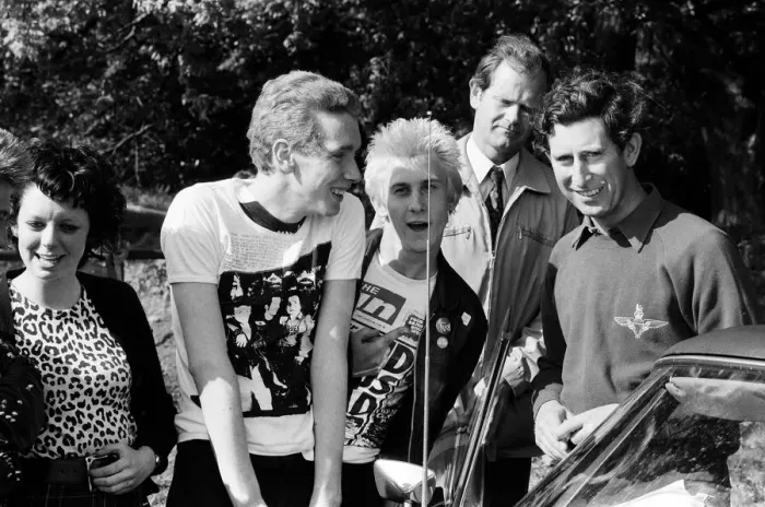 Framed Print : Prince Charles meet Punks Anne Wobble, 17, Tony Waterman, 17, and Phil Sick, 19