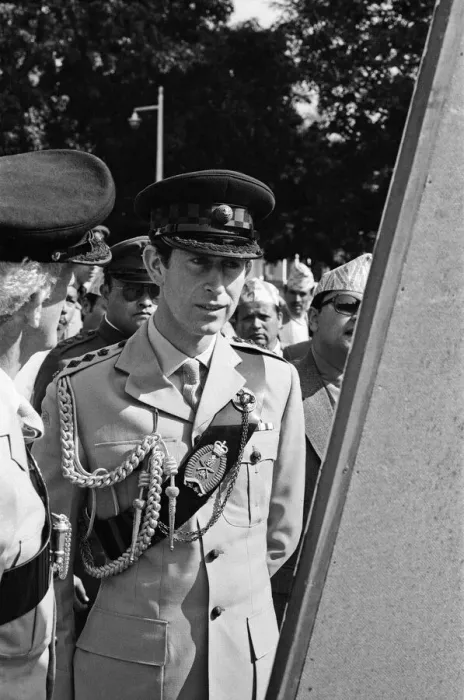 Framed Print : Prince Charles Nepal, dressed in his Colonel-in-Chief uniform. Nepal. December 1980 Framed Print : Prince Charles Nepal, dressed in his Colonel-in-Chief uniform. Nepal. December 1980