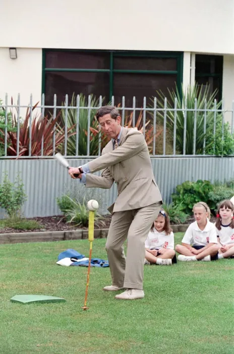 Framed Print : Prince Charles pictured during a visit to Fendalton Primary School, Christchurch