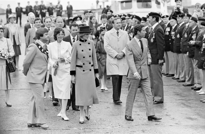 Framed Print : Prince Charles, Prince of Wales and Diana, Princess of Wales visit Prince Edward Island