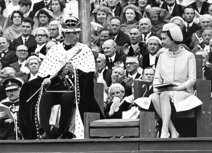 Framed Print : Prince Charles - Prince of Wales - Investiture of the Prince of Wales - Queen Elizabeth