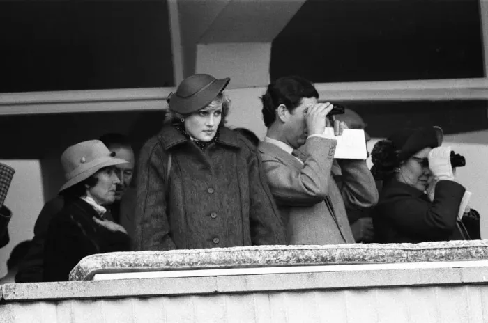 Framed Print : Prince Charles, Prince of Wales and a pregnant Diana, Princess of Wales attend Cheltenham Framed Print : Prince Charles, Prince of Wales and a pregnant Diana, Princess of Wales attend Cheltenham